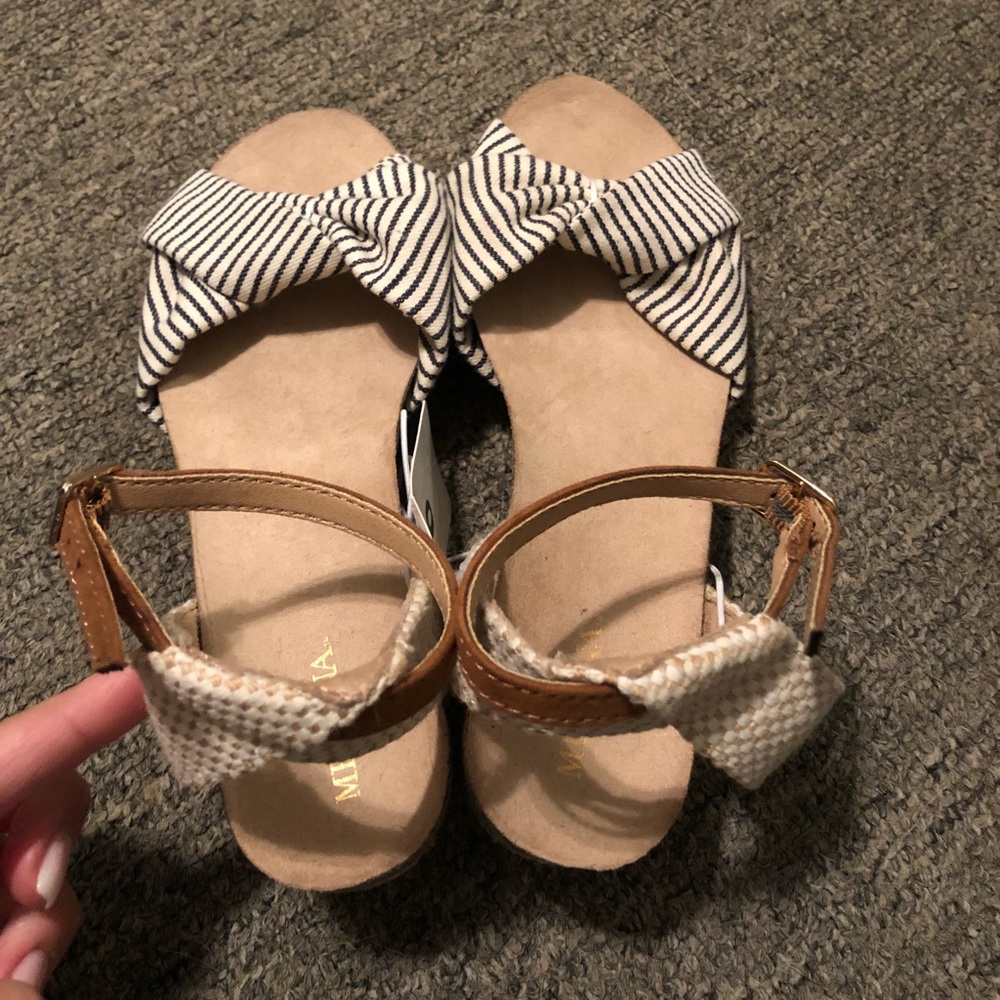 NWT Wedge shoes - Picture 4 of 6